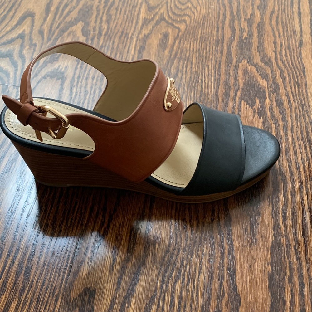 Coach Black and Brown Leather Sandals - Women's Size 6.5 - Picture 3 of 5